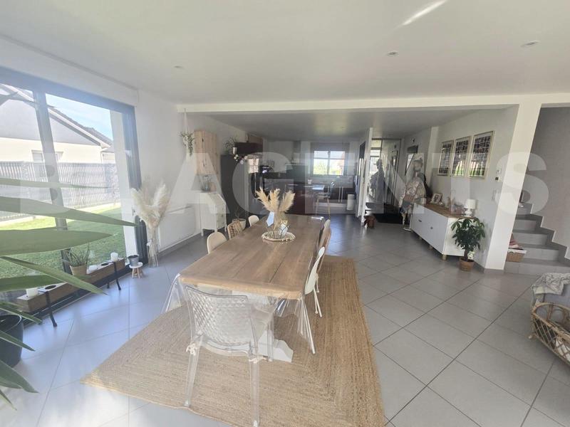 Maison - 178 m² - 6 pièces