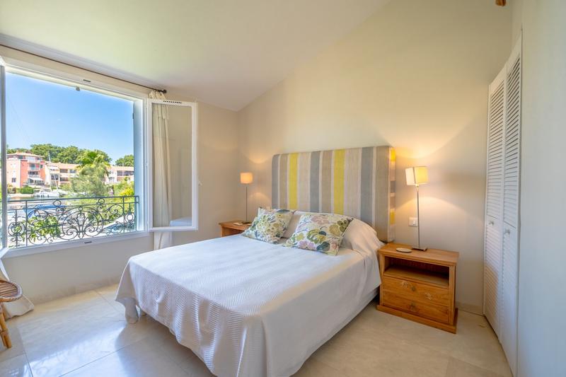 Maison - 161 m² - 7 pièces