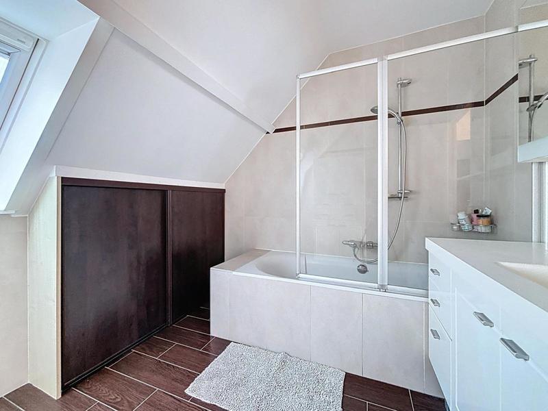 Maison - 157 m² - 6 pièces