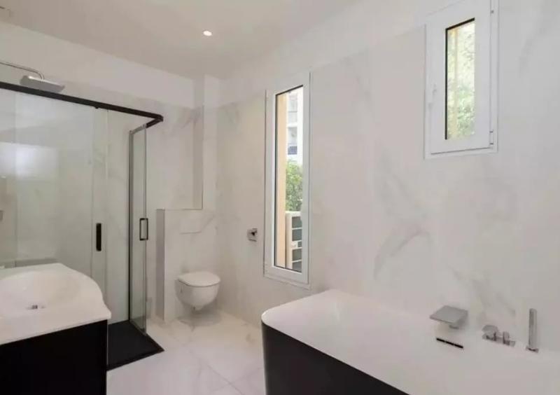 Villa - 260 m² - 10 pièces