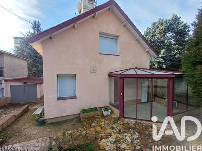 Maison - 89 m² - 4 pièces