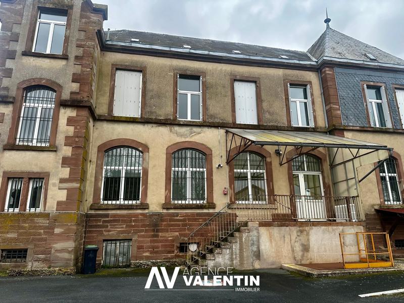 Appartement - 684 m² - 6 pièces