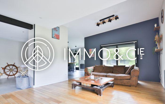 Maison - 225 m² - 6 pièces