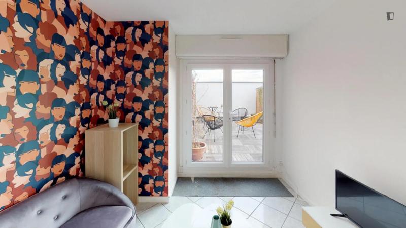 Chambre - 12 m² - 5 pièces