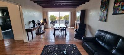 Maison - 210 m² - 7 pièces