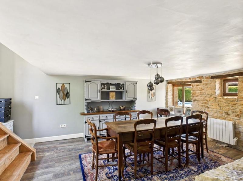 Maison - 234 m² - 10 pièces