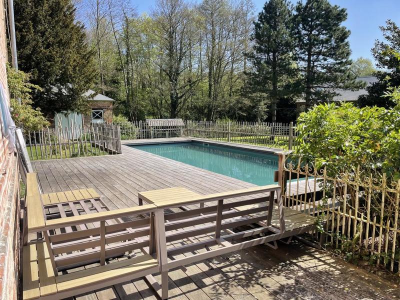 Propriété - 450 m² - 15 pièces