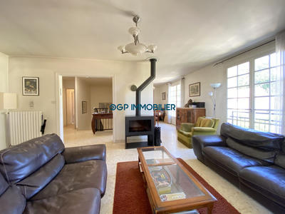 Maison - 180 m² - 6 pièces