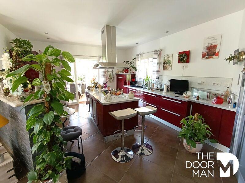 Maison - 159 m² - 5 pièces