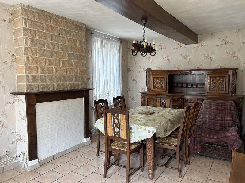 Maison - 111 m² - 10 pièces