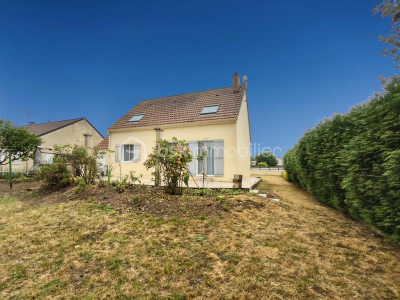 Maison - 105 m² - 5 pièces