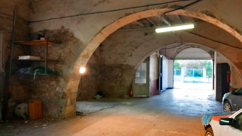 Local d'activités - 300 m²