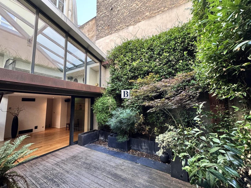 Loft - 205 m² - 3 pièces