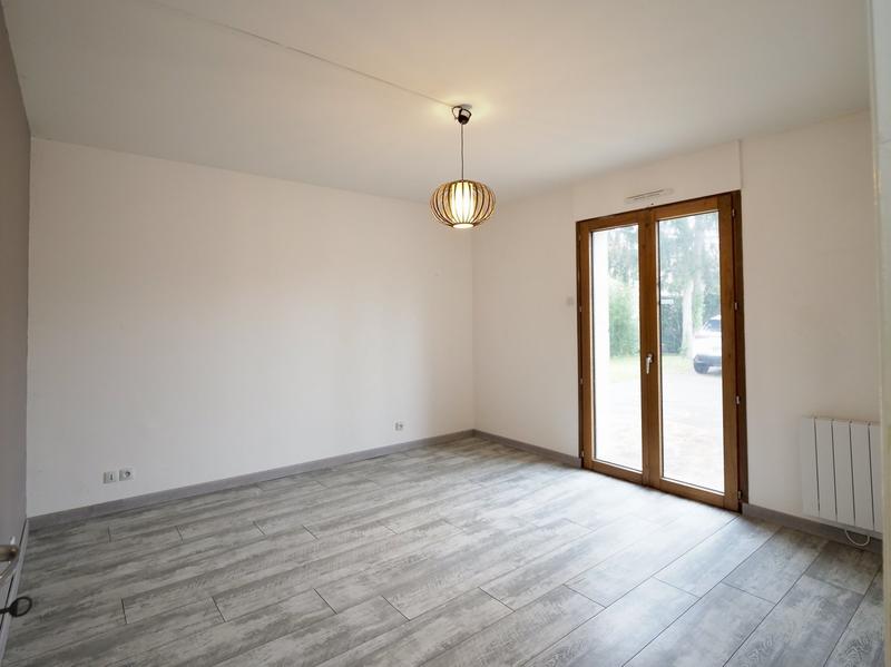 Maison - 250 m² - 13 pièces
