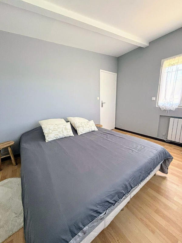 Villa - 142 m² - 8 pièces