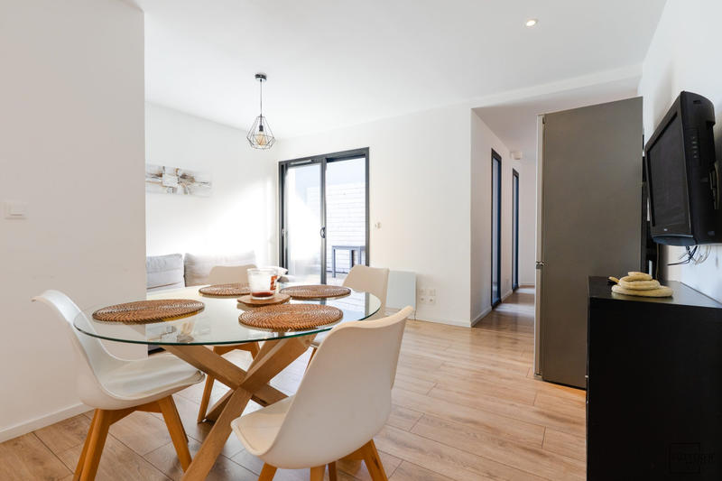 Villa - 213 m² - 11 pièces