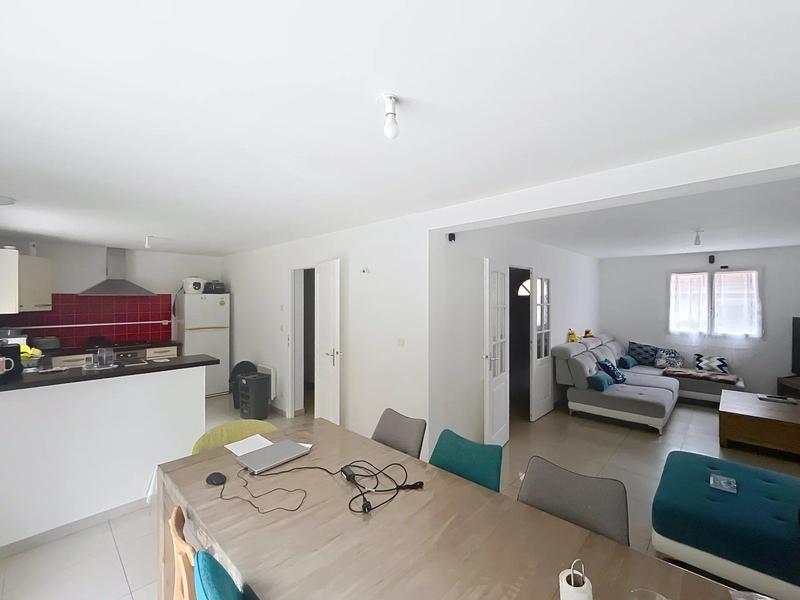 Maison - 93 m² - 4 pièces