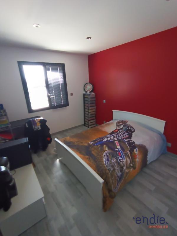 Maison - 206 m² - 8 pièces