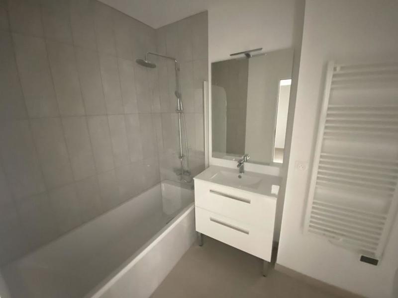 Appartement - 81 m² - 3 pièces