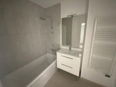 Appartement - 81 m² - 3 pièces