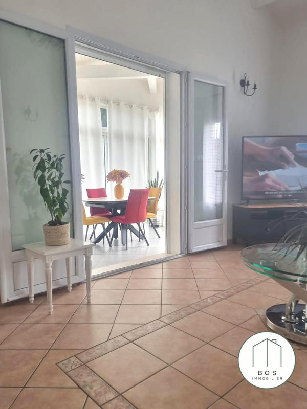 Villa - 213 m² - 6 pièces