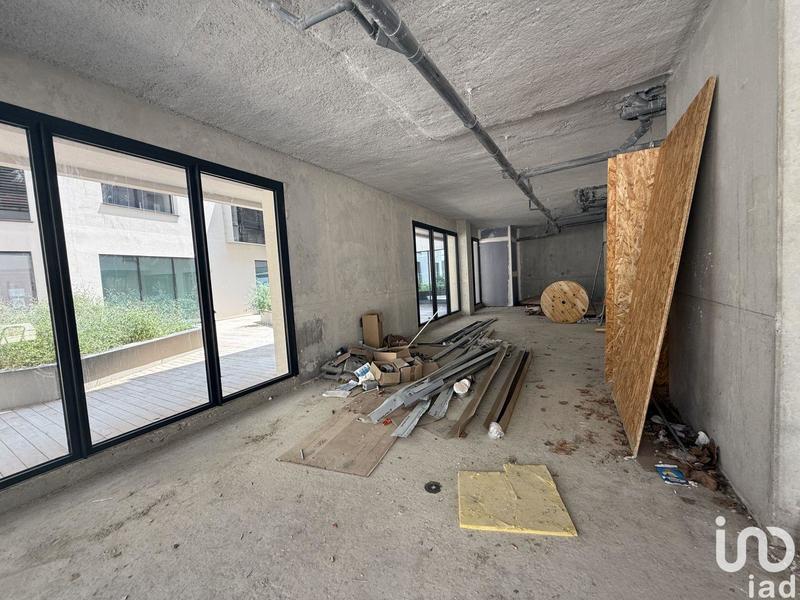 Local commercial - 112 m²