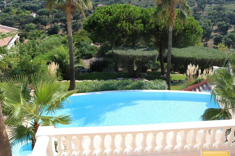 Villa - 318 m² - 8 pièces