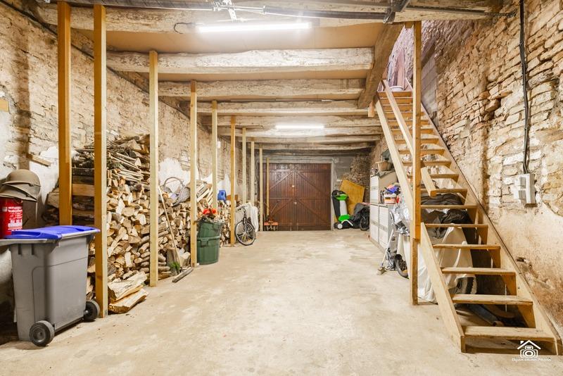 Maison - 272 m² - 8 pièces