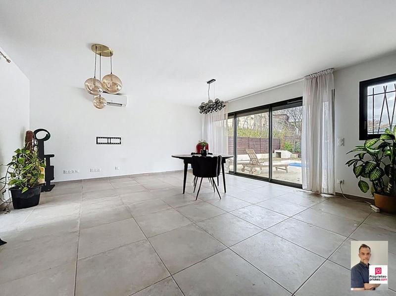 Maison - 95 m² - 4 pièces