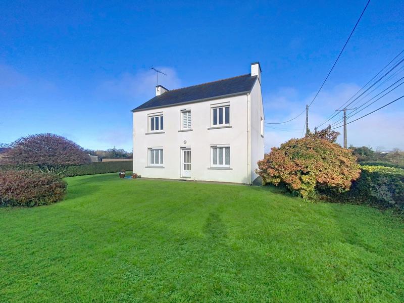 Maison - 98 m² - 5 pièces