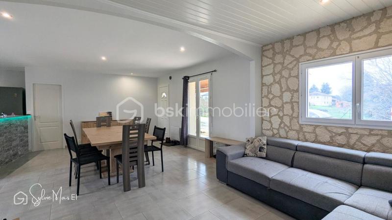 Maison - 130 m² - 6 pièces