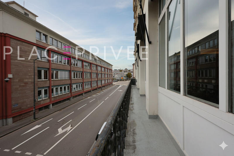 Appartement - 269 m² - 5 pièces