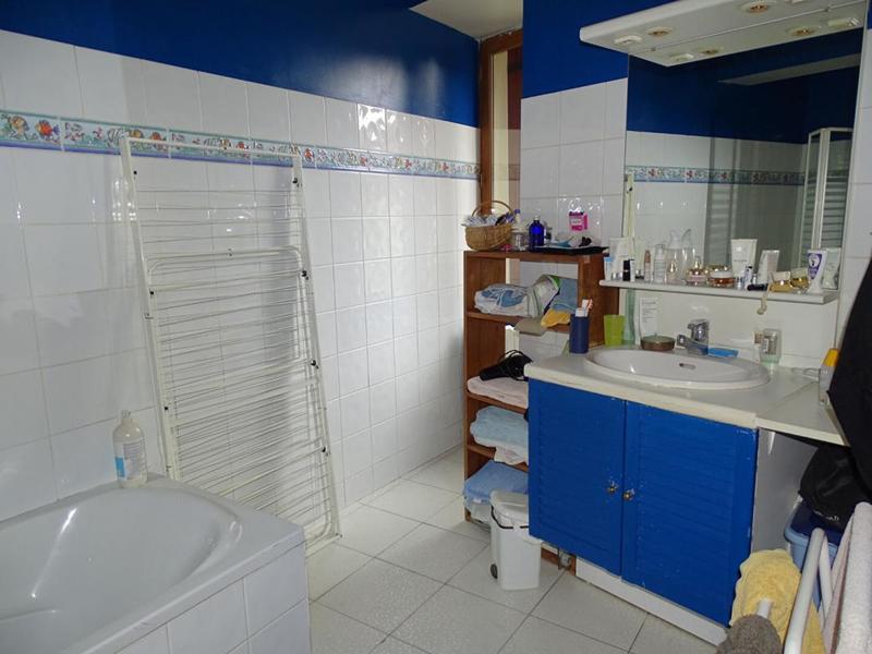 Maison - 107 m² - 6 pièces