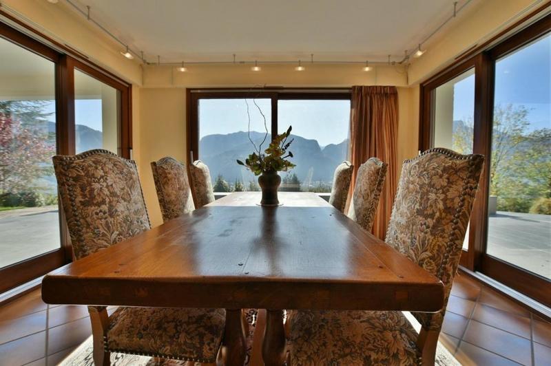 Maison d'architecte - 380 m² - 7 pièces