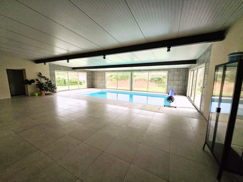 Maison - 206 m² - 7 pièces