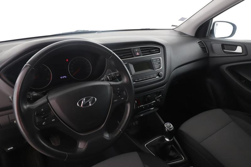 Hyundai i20 1.2 Initia 75 ch