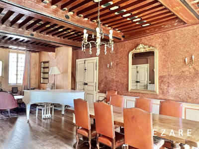 Maison - 266 m² - 7 pièces