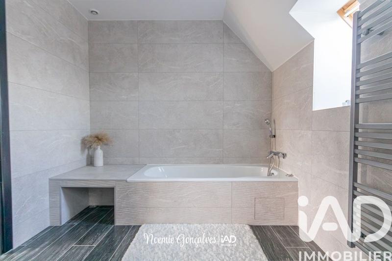 Maison - 168 m² - 7 pièces