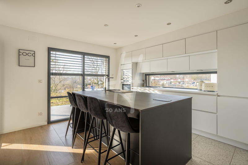 Villa - 155 m² - 5 pièces