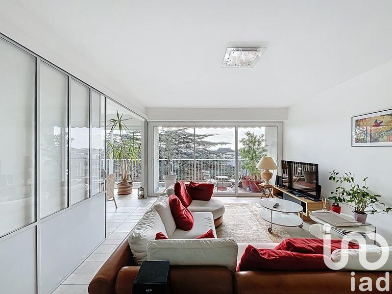 Appartement - 140 m² - 5 pièces