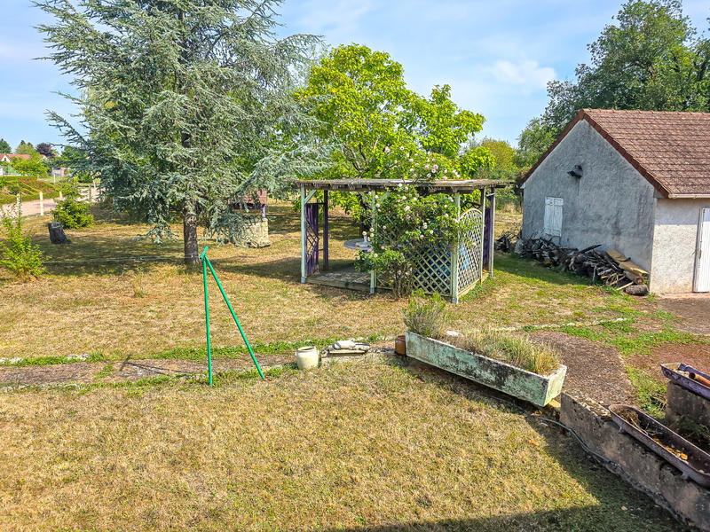 Maison - 220 m² - 7 pièces