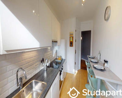 Chambre - 90 m² - 1 pièce