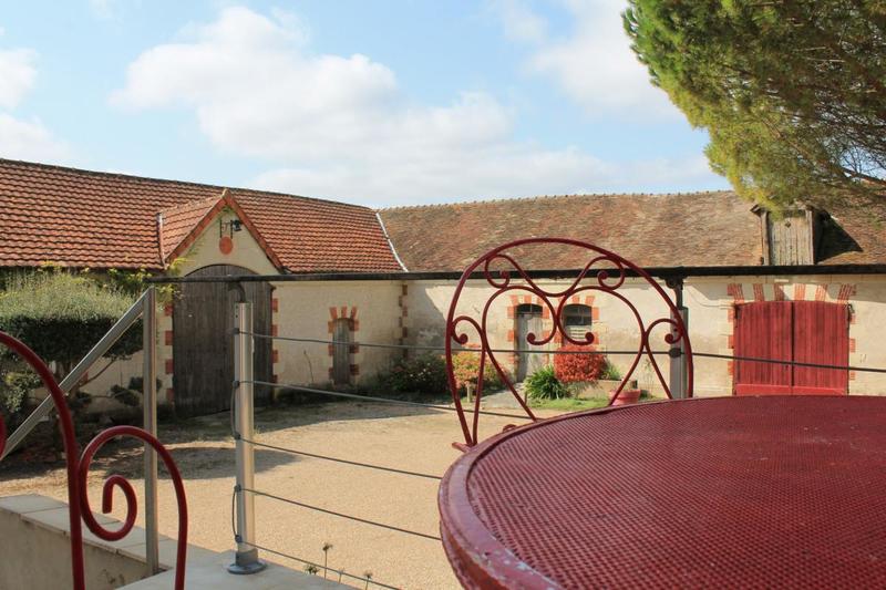 Propriété - 220 m² - 7 pièces