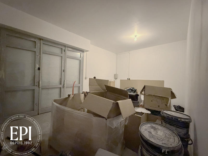 Local commercial - 588 m²