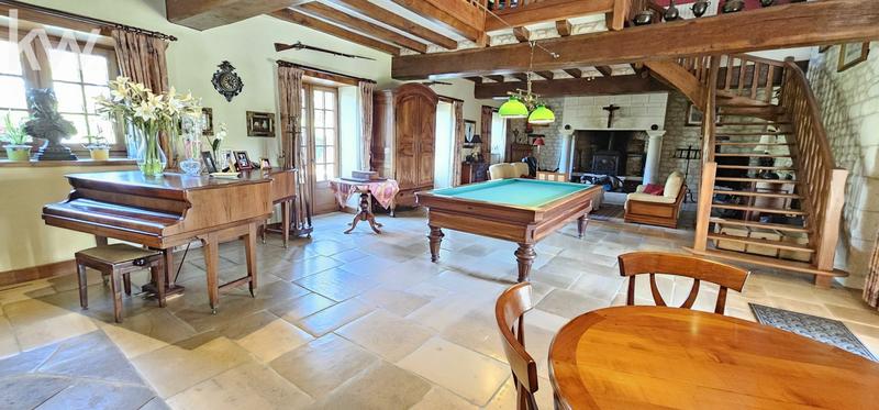 Maison chambre d'hôtes - 424 m² - 10 pièces