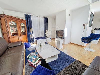 Maison - 157 m² - 6 pièces