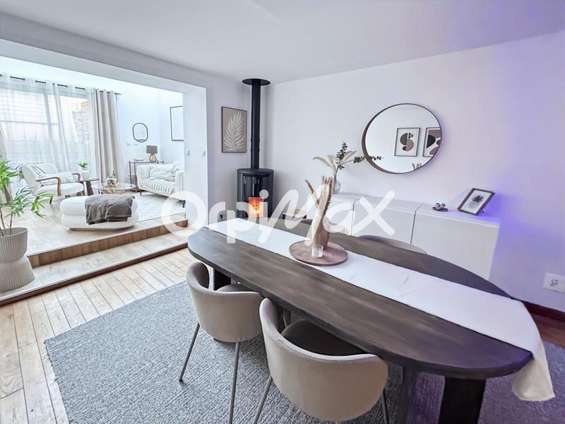 Maison - 90 m² - 3 pièces