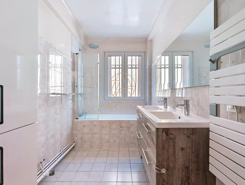 Appartement - 74 m² - 3 pièces