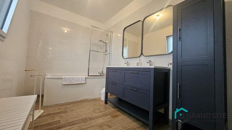 Maison - 102 m² - 4 pièces