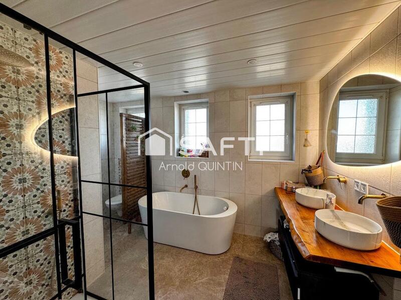 Maison - 170 m² - 7 pièces